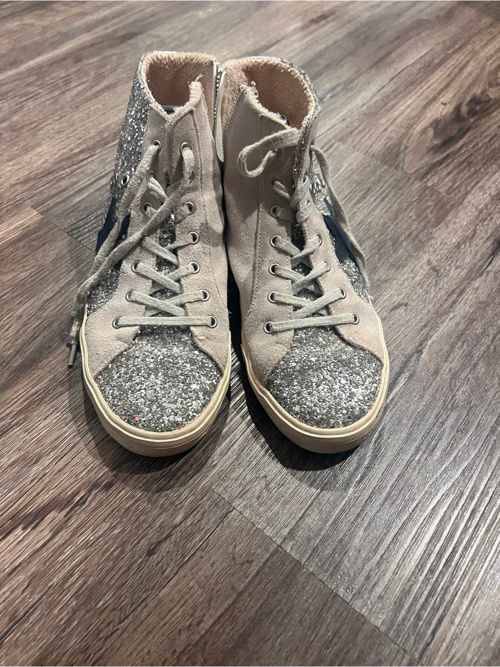 Vintage Glitter High-Top Sneakers in Silver and Beige